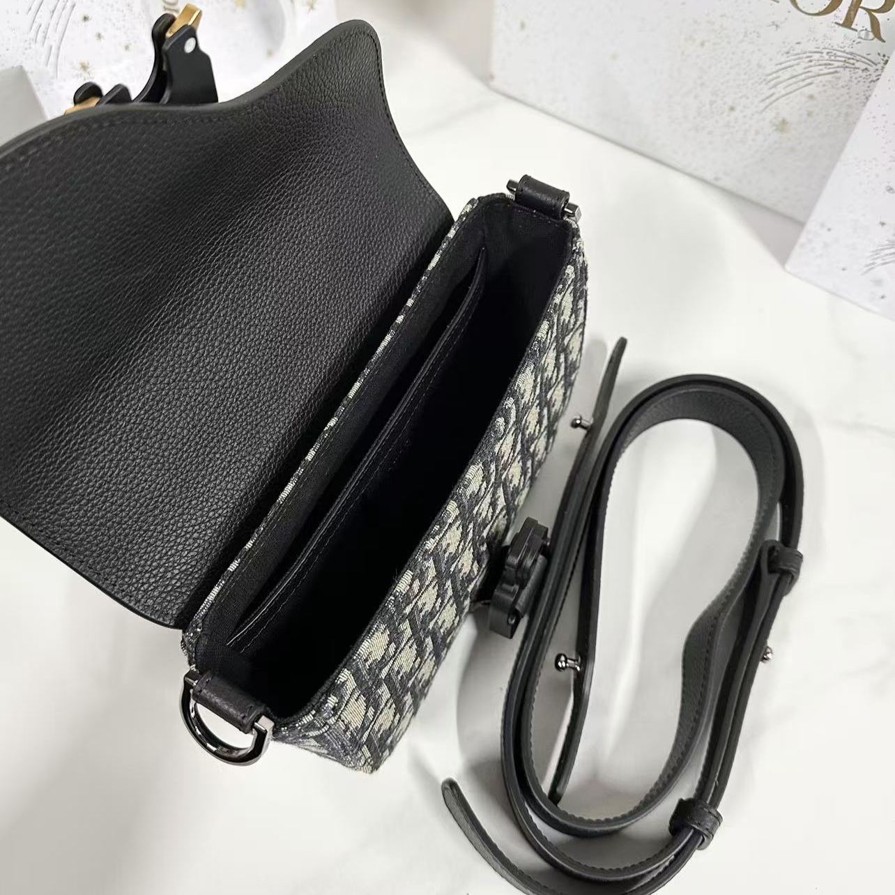 【N】Dior Saddle Mini Flap Messenger Bag（2ADCA435YKS_H27E）