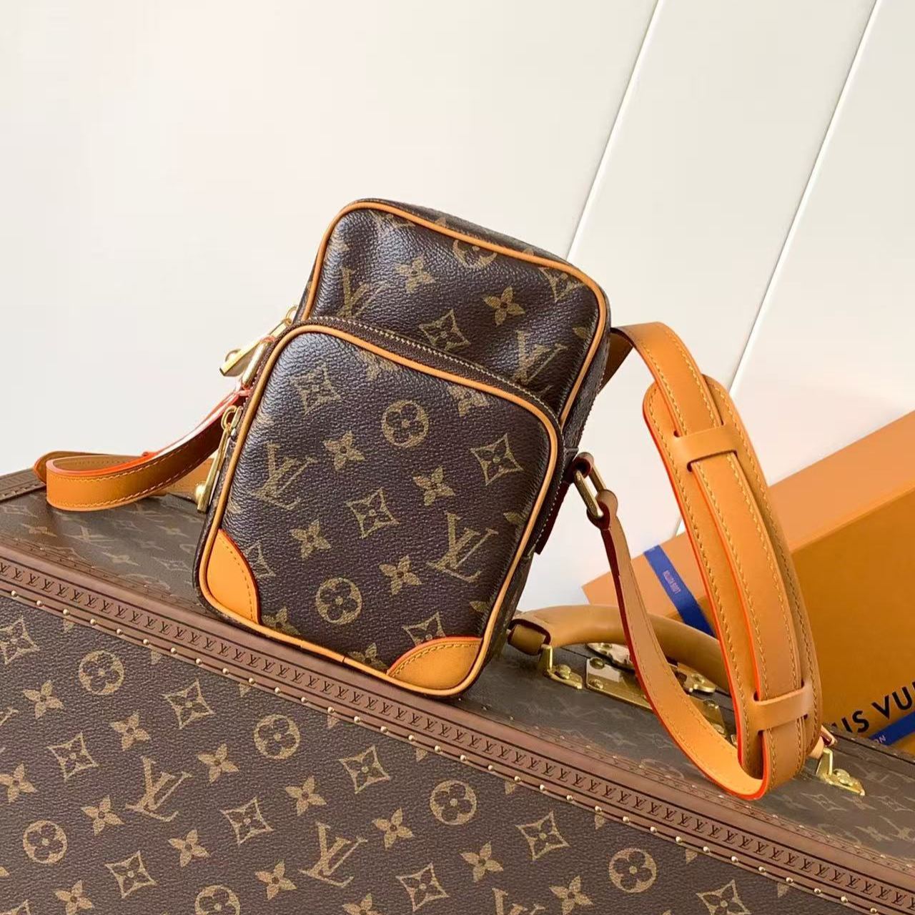 Louis Vuitton Amazon Monogram Archive（M14014）