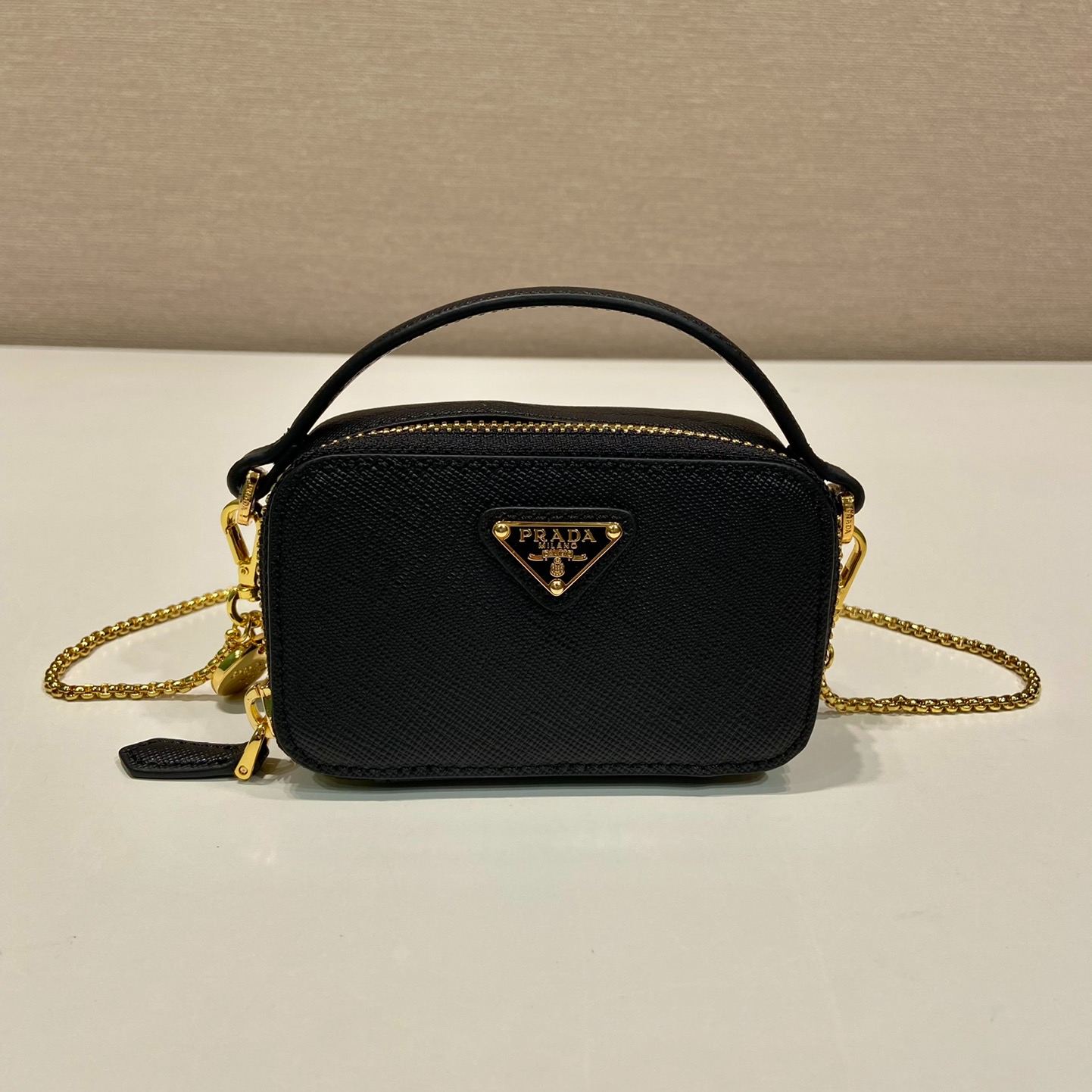 PRADA Mini Clutch (1NR025_QHH_F0002）