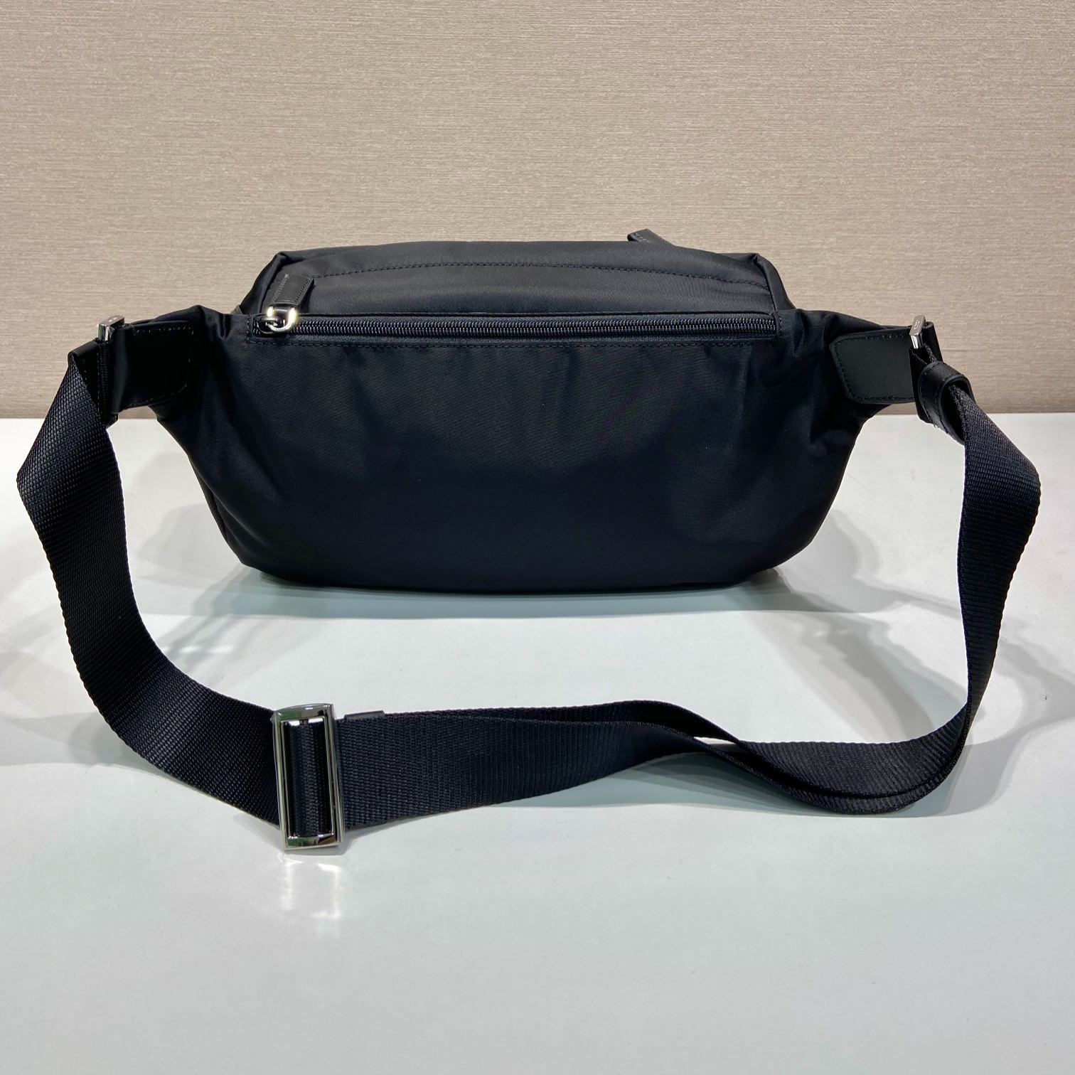 PRADA Black Re-Nylon and leather shoulder bag (2VD062_2DW3_F0002_V_NYO）