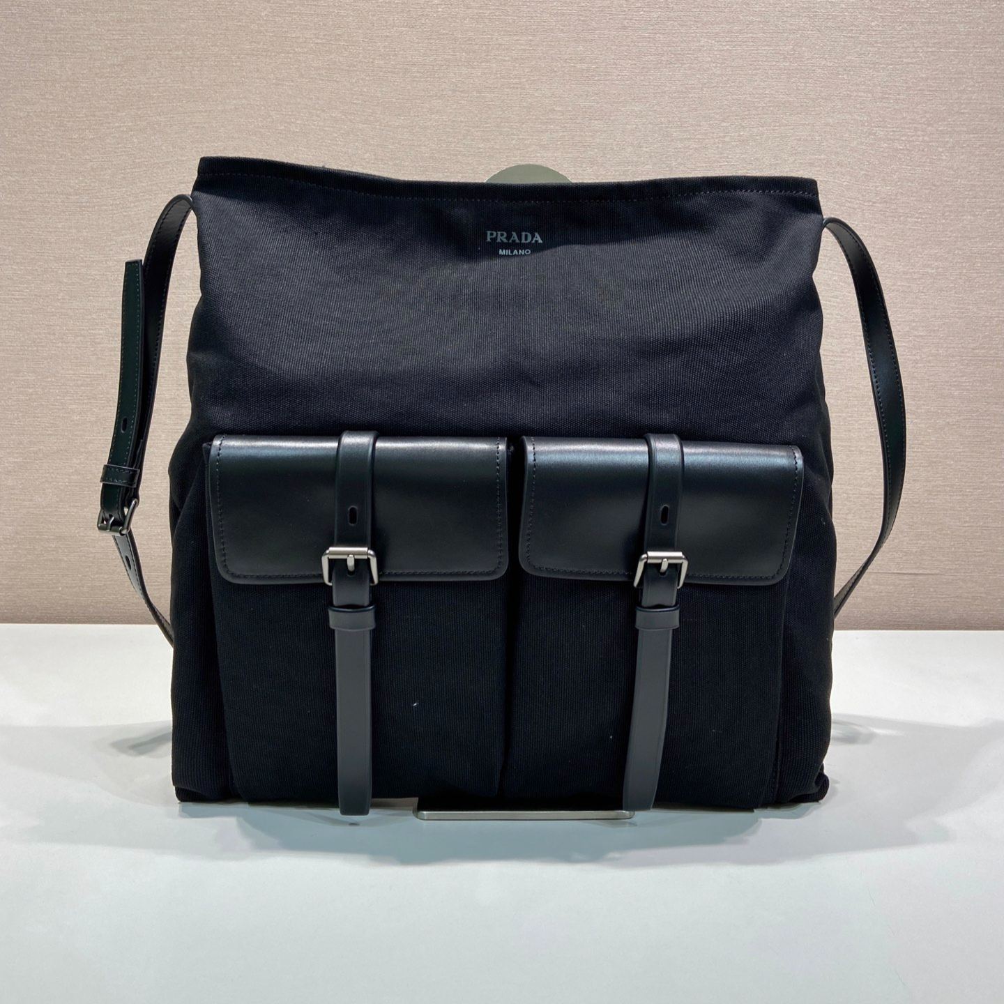Prada Large Route tote bag with buckle (2VH207_2G6S_F0002_V_OOO）