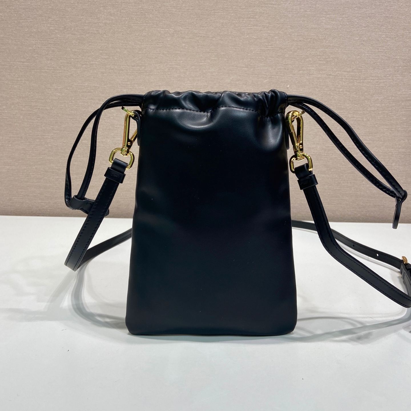 PRADA Nappa leather clutch(1MS017_2G6Y_F0002）