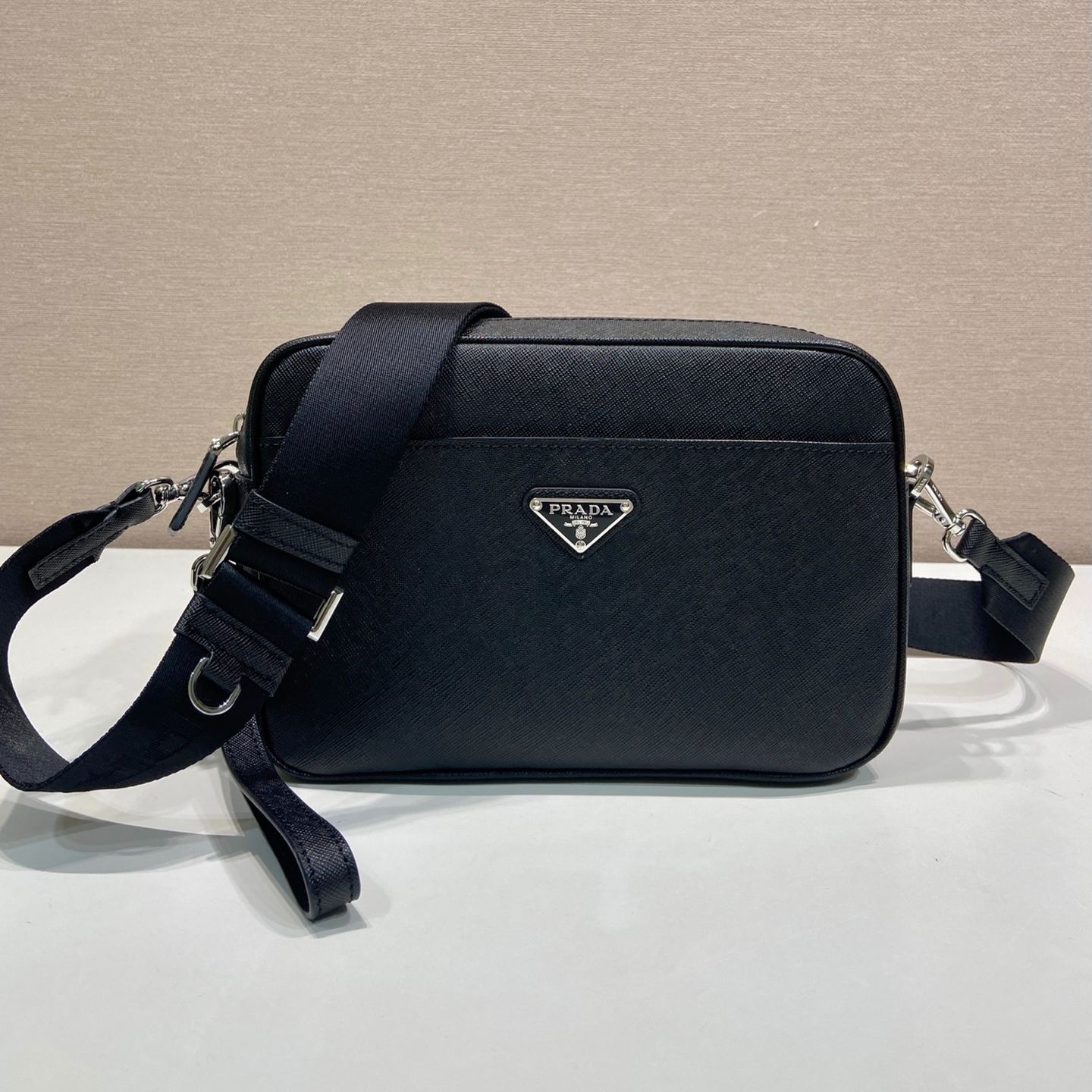 PRADA Saffiano Leather Shoulder Bag (2VH210_9Z2_F0002_V_OOO）