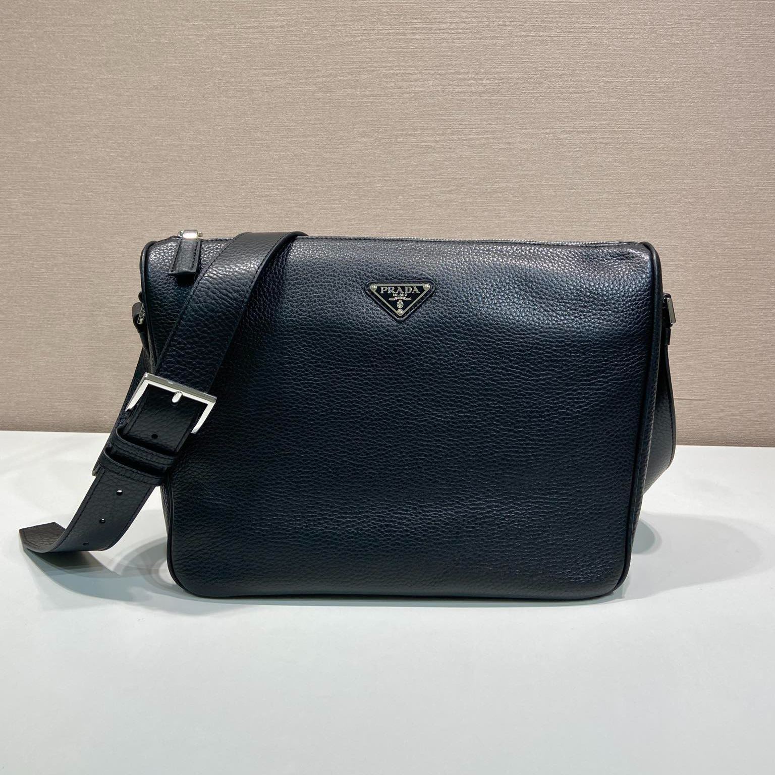  Prada Medium Leather Shoulder Bag (2VH182VNOO2BBE）