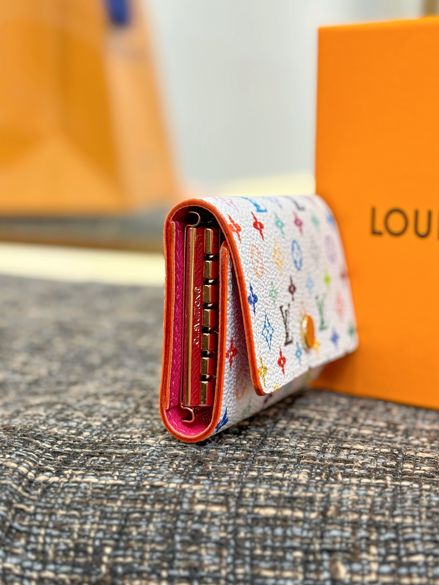 Louis Vuitton x Takashi Murakami 6 Key Holder Monogram "Multicolor"（M14092）