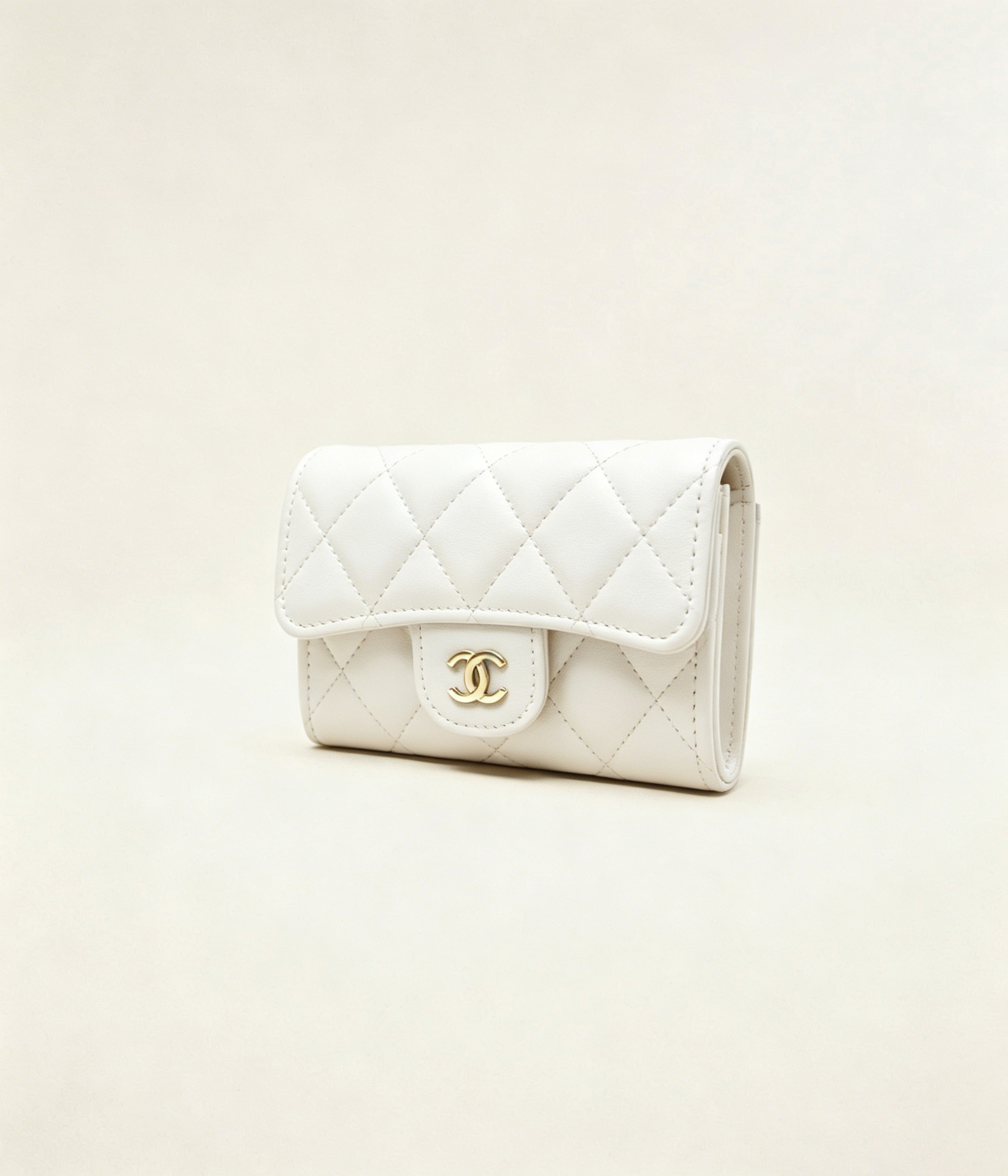 クラシック フラップ カード ケース / ホワイト