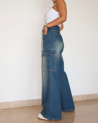 Outland Draw Wide Leg Cargo Jeans