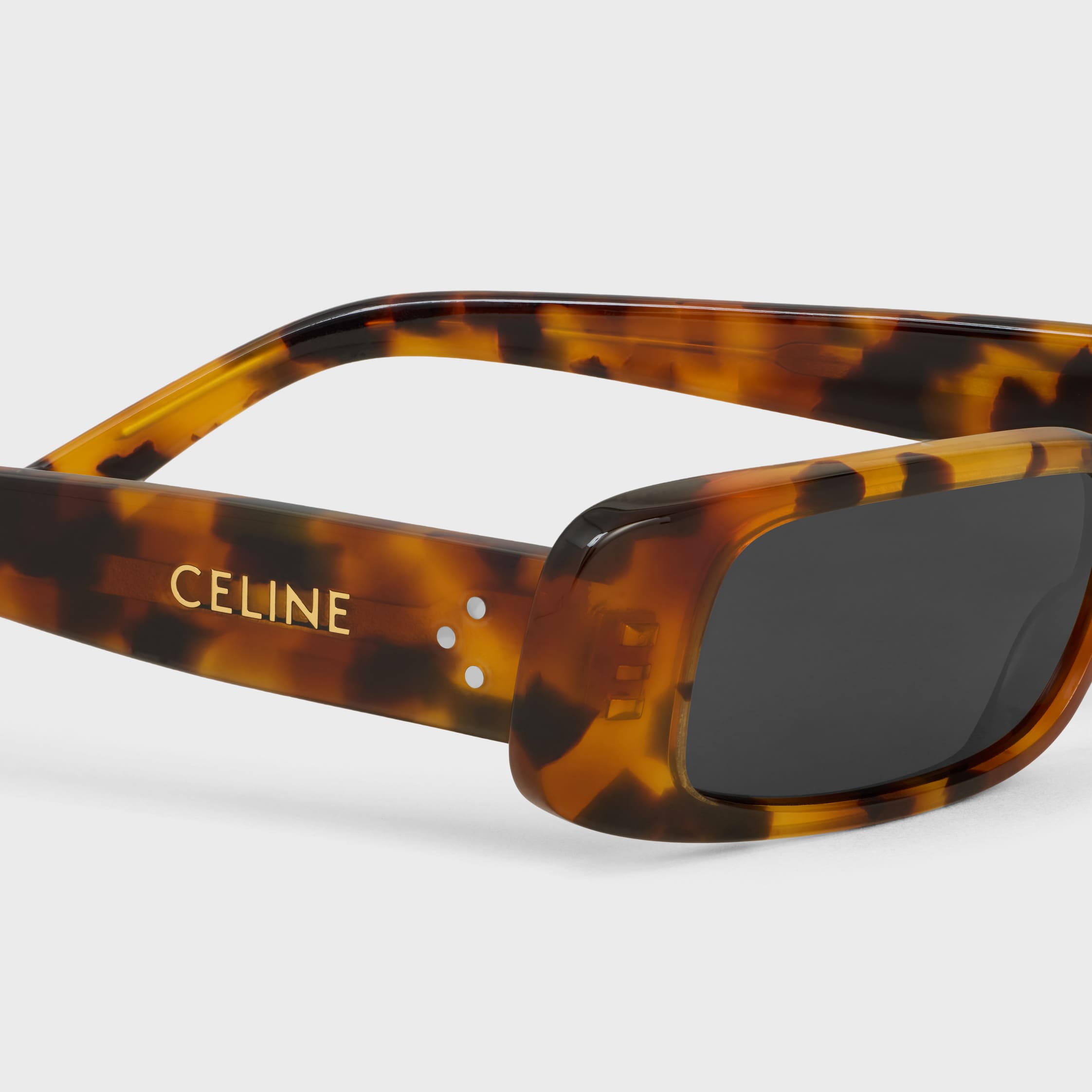 公式】CELINE サングラスコレクション｜ウィメンズ ファッション小物