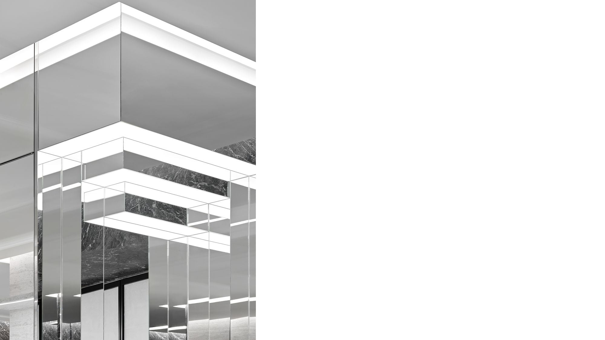 CELINE SHANGHAI PLAZA 66 WOMEN 06