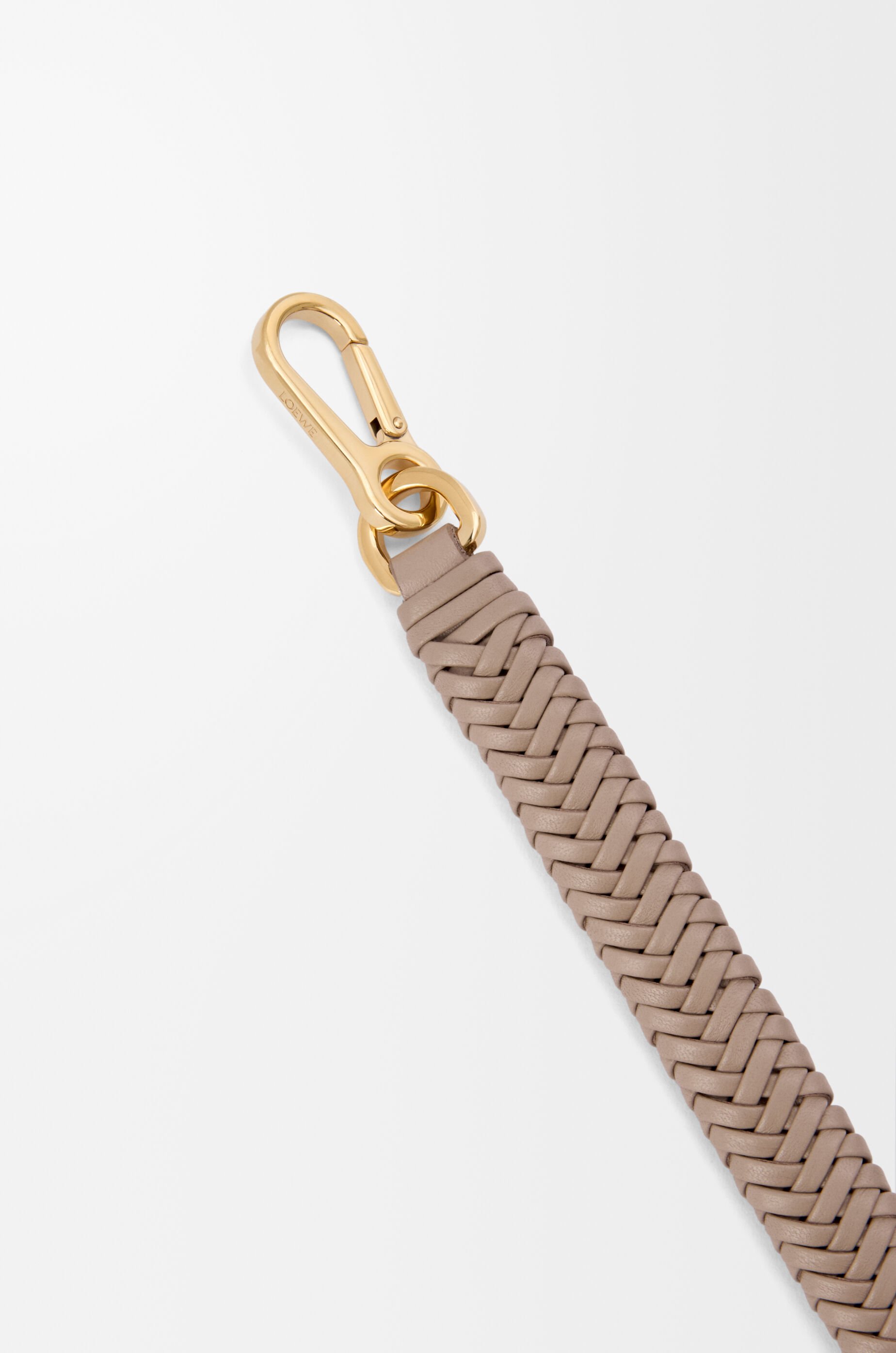 新品未使用LOEWE ロエベ アローショートストラップ サンド48cm 箱リボン アロー ショート ストラップ（クラシックカーフ）-ロエベ公式