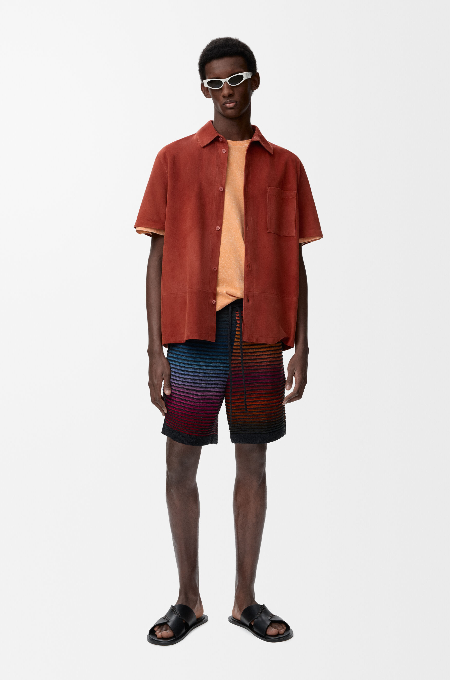 Loewe メンズ パウラズイビザ｜ロエベの限定サマーコレクション