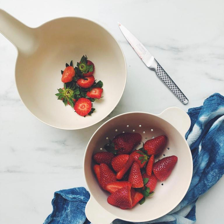 Lace and Lush Small Mixing Bowl and Colander Set