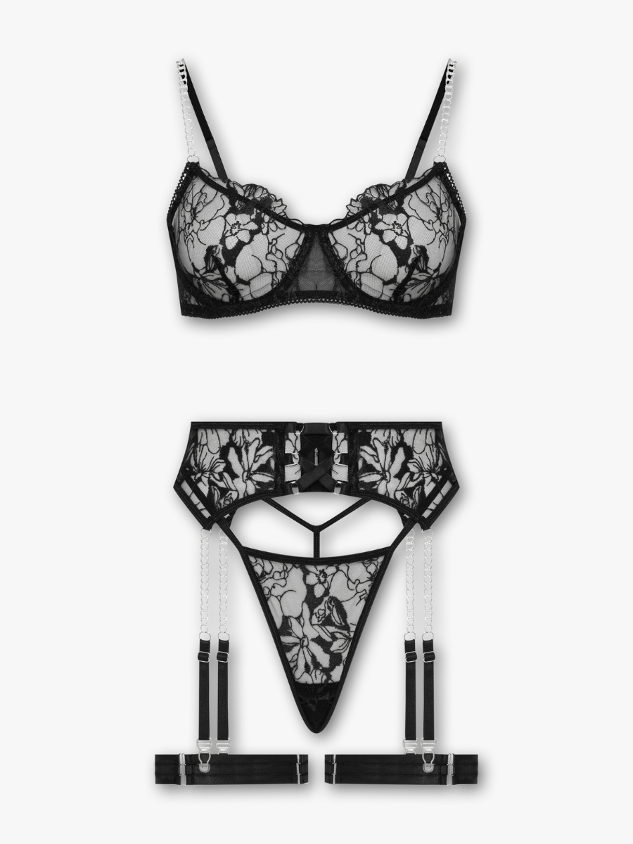 Lace and Lush Loïs Lingerie Set