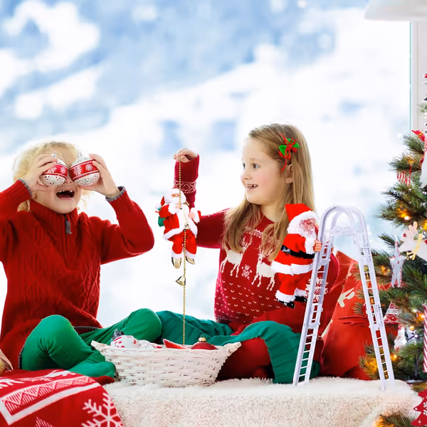 (🔥2026 BEST GIFT TO FAMILY🔥)Electric Climbing Santa Claus Musical Toys