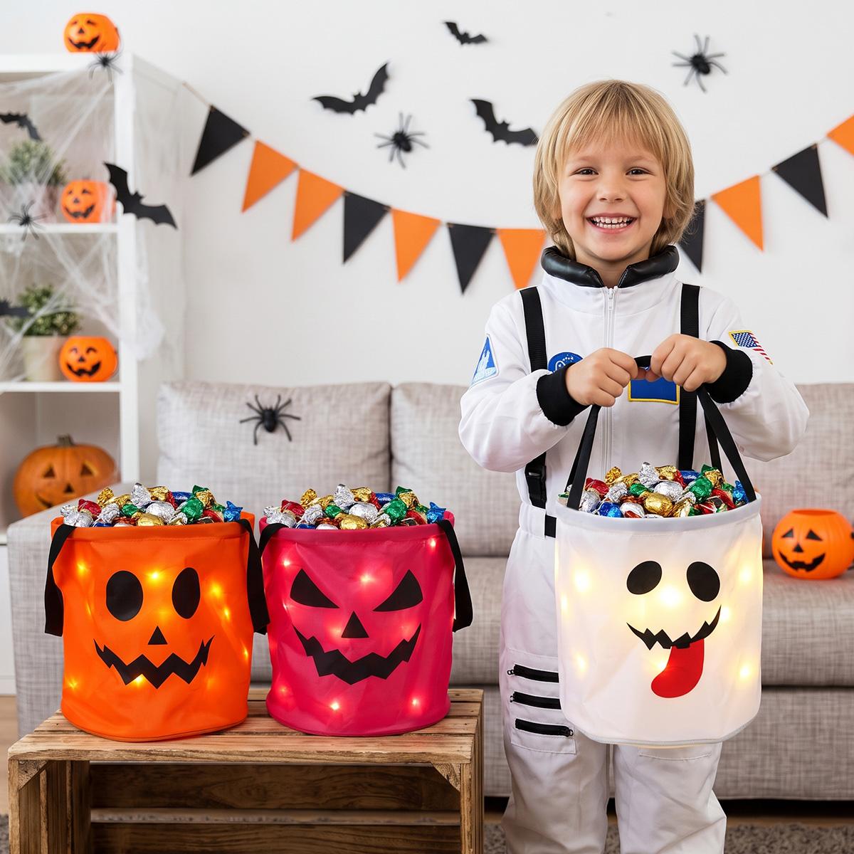 3/4 Pcs Halloween Candy Bucket with LED Lights Non Woven Gift Bags Trick or Treat Bags Pumpkin Candy Bags Reusable Tote Bags for  Kids Students Adults, Night Light Bags for Home Garden Lawn Decorations, Halloween Birthday Christmas Party Favor Supplies