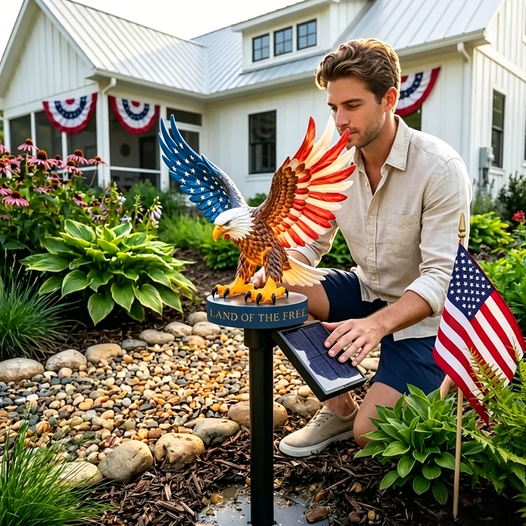 Solar Eagle Garden Light – A Glowing Tribute to American Freedom