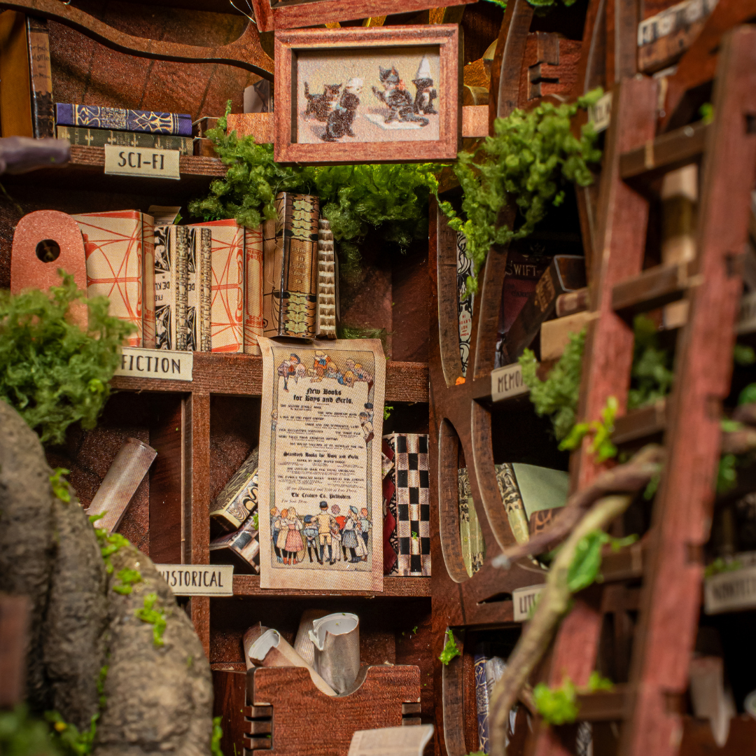 Floralshe DIY BookNook - Cats Crossing
