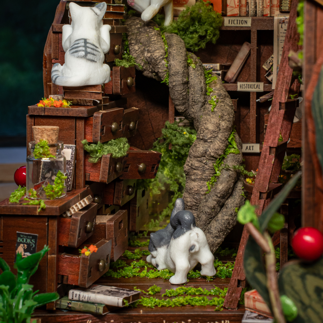 Floralshe DIY BookNook - Cats Crossing