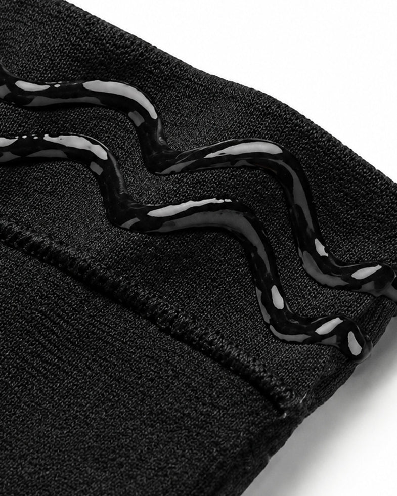 Inside waistband silicone grip detail