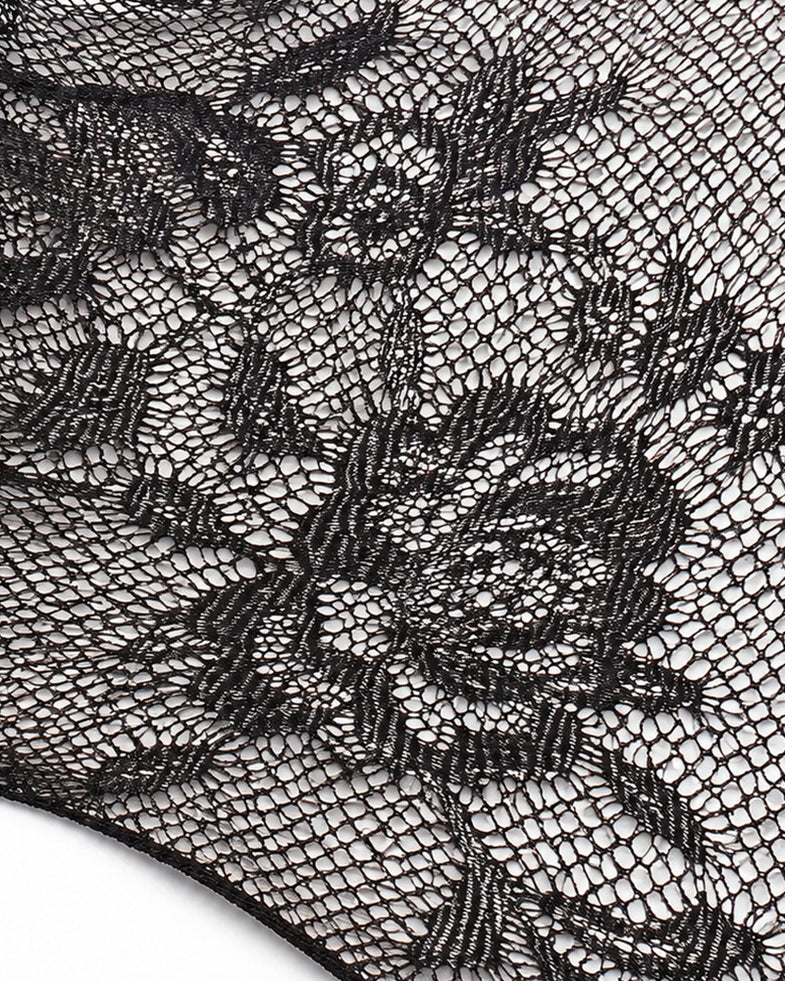 Close-up of the floral lace pattern
