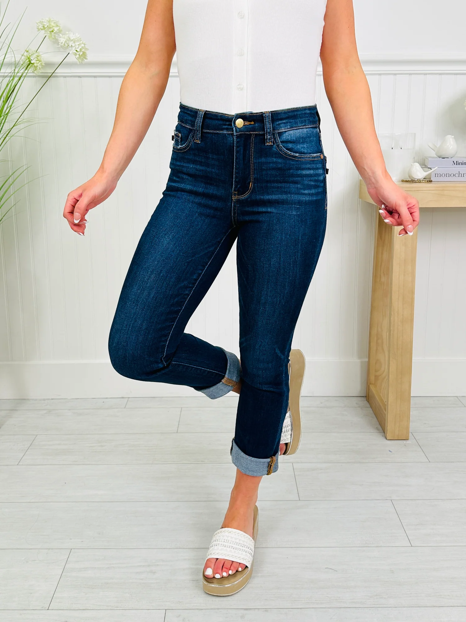 (Pack of 2) Judy Blue Here Comes The Sun Capris