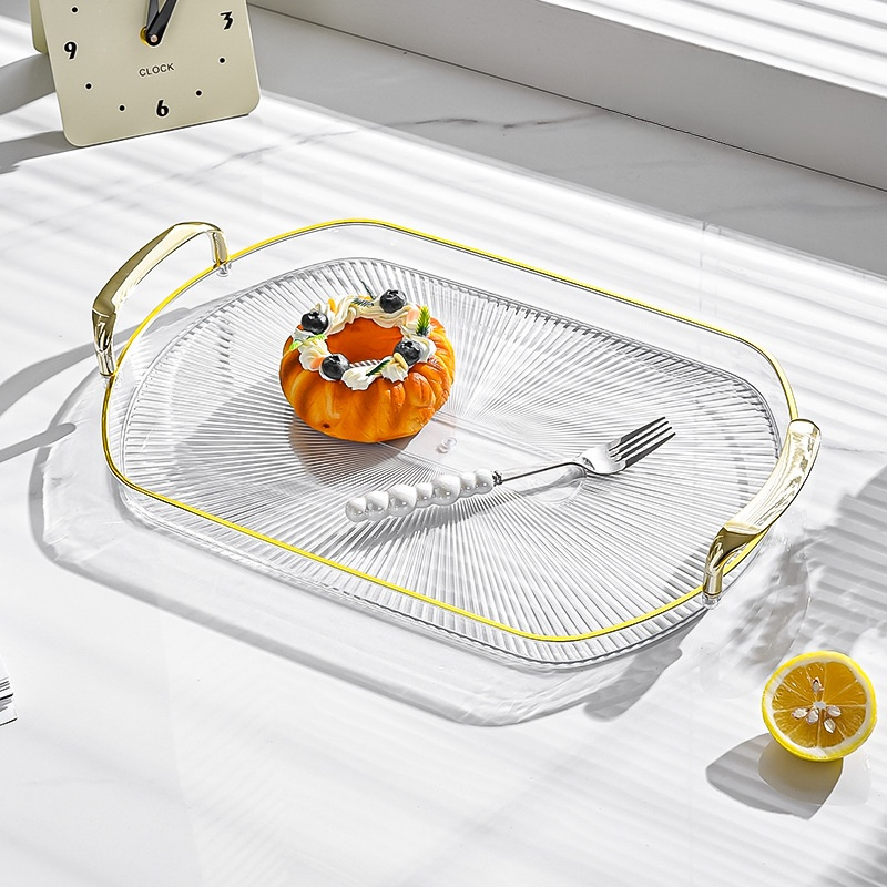 Light-colored Tableware Set