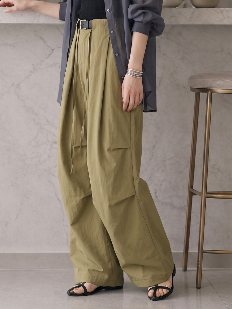 【カーゴパンツ~~】ゆったりドローストリング・ウォッシュ加工、バルーンシルエット。体型をカバーし、ウエストベルト調節でさまざまな体型・身長に対応。