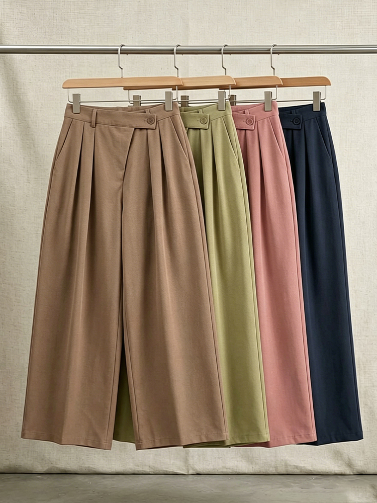 1363936 【アシンメトリーハイウエストワイドパンツ】折り込み斜め前立て、ドレープスラックス。前すっきり後ろゆとりで快適。