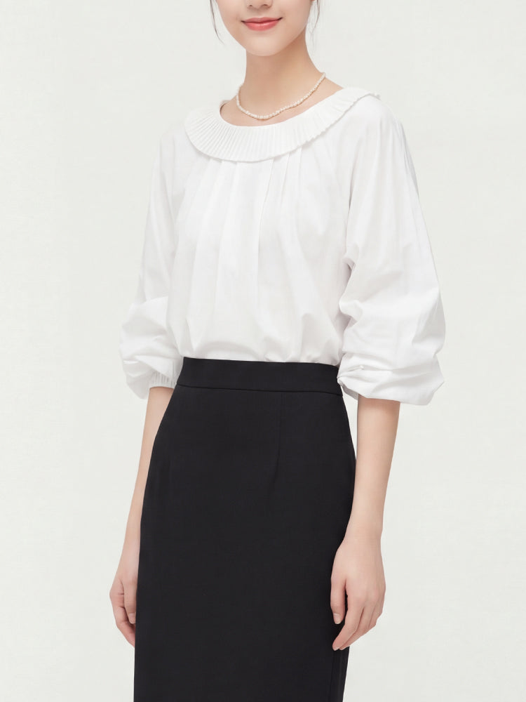 【ドルマンスリーブフリルブラウス】バック V ネック × オルガンギャザー 旅行撮影に最適なおしゃれアイテム"