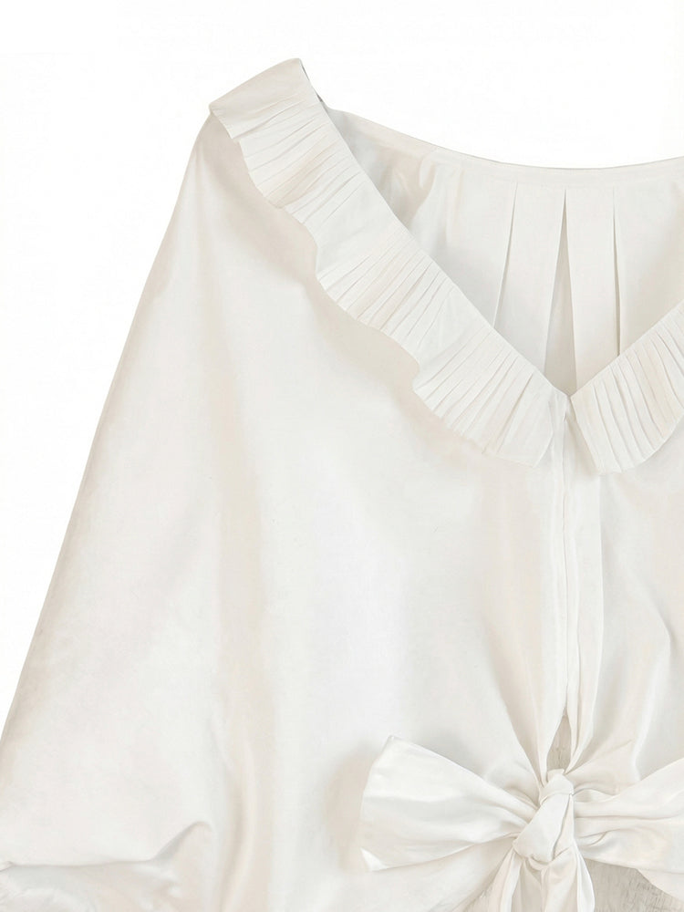 【ドルマンスリーブフリルブラウス】バック V ネック × オルガンギャザー 旅行撮影に最適なおしゃれアイテム"