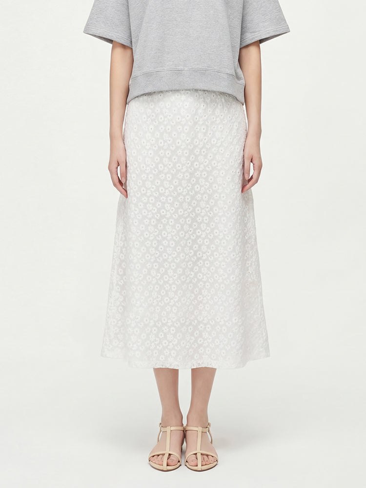 【ホワイト刺繍ハイウエストスカート】清楚で若々しく！華やかな刺繍レースがウエストとスカートを彩る