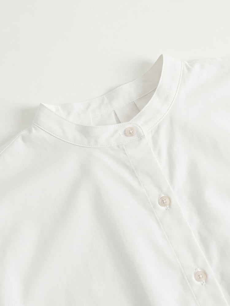【ドルマンスリーブロングシャツ】スタンドカラー、前短後長スリット、ゆったりシルエットでストレスフリー、上品で合わせやすい