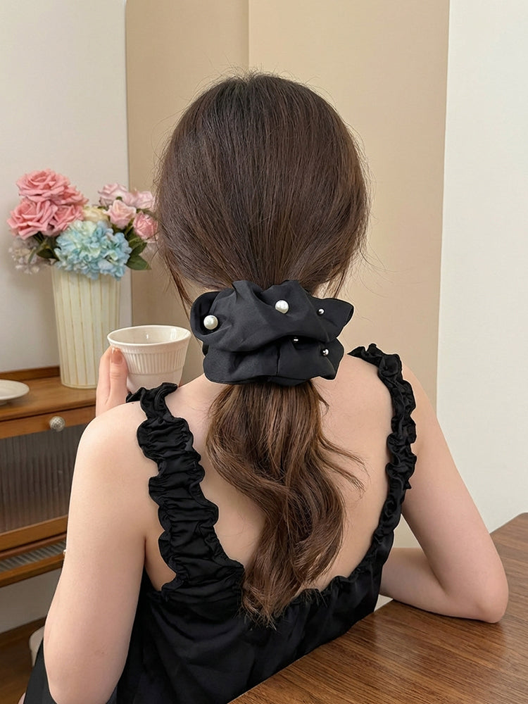 【LINE友だち追加のプレゼントです（非売品）】【パール×スタッズ サテンヘアゴム】ポニーテール お団子ヘア マストアイテム