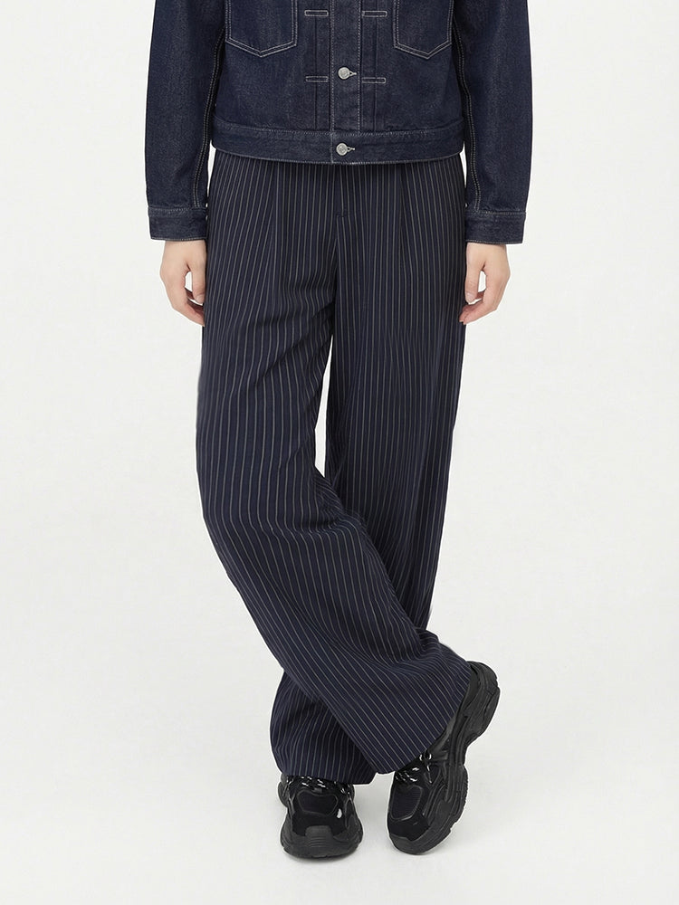 【ボーダーサルエルパンツ】ヒップ・脚回りをすっきりカバー 軽やかなシルエットに