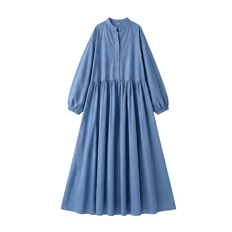 【ゆったりギャザーワンピース】 高めウエストライン＋たっぷりスカートで、 バランスアップしながら下半身をカバー ウエスト位置を高く見せて、 脚のラインをすらっと長く見せます。