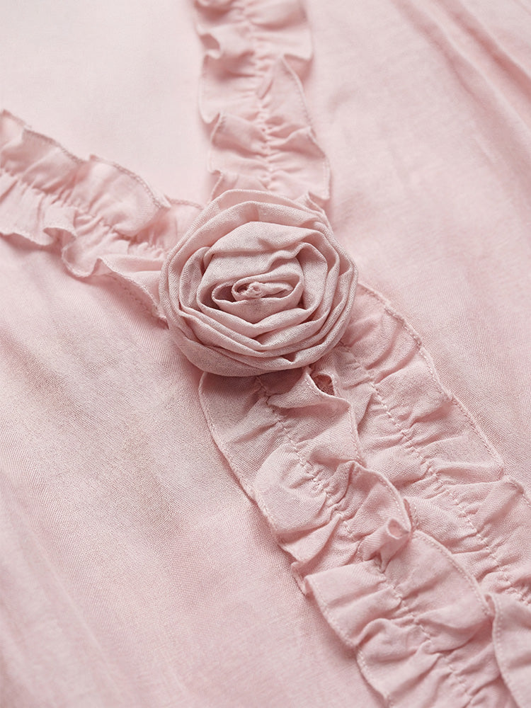 【フレンチシャツ】フリル & 立体フラワーで優しい雰囲気、薄手で通気性抜群、軽やかな着心地