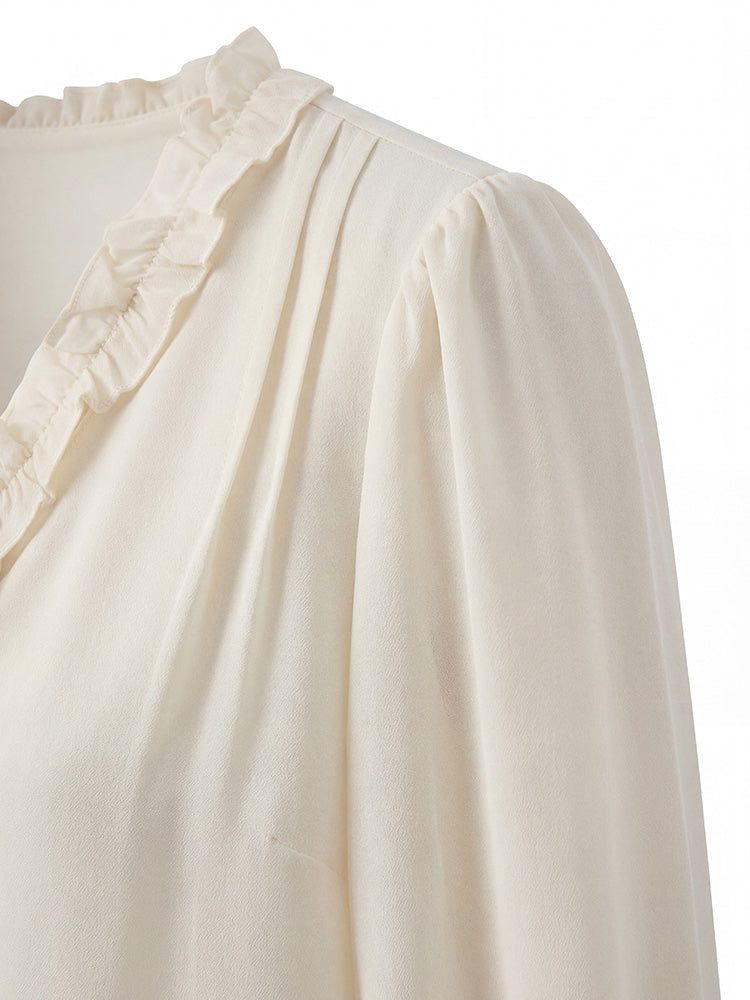 【フレンチシャツ】フリル & 立体フラワーで優しい雰囲気、薄手で通気性抜群、軽やかな着心地