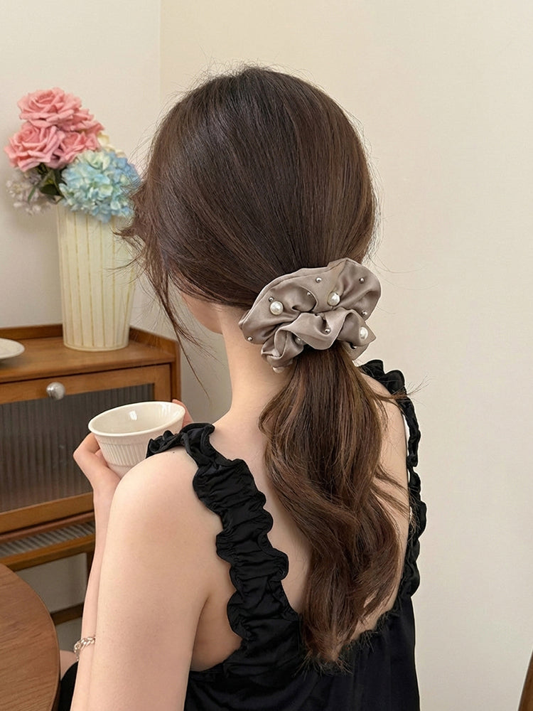 【LINE友だち追加のプレゼントです（非売品）】【パール×スタッズ サテンヘアゴム】ポニーテール お団子ヘア マストアイテム