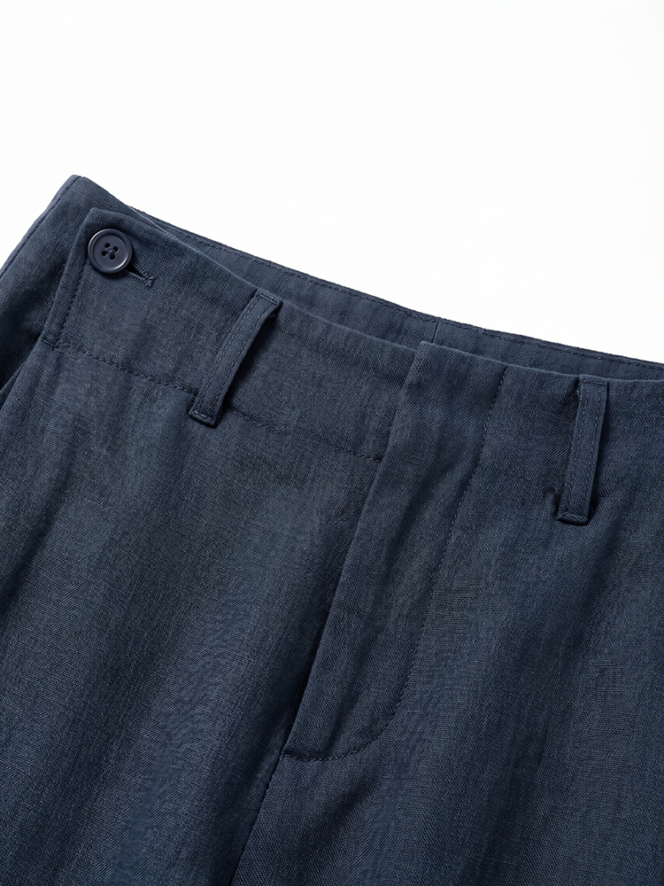 【フレンチ上品な細見え リネンテンセルワイドテーラーパンツ】ハイファッションの構築的なカットが、お腹まわりをしっかりカバーしながら、まっすぐで美しい脚のラインを再び作り出します。-sosove