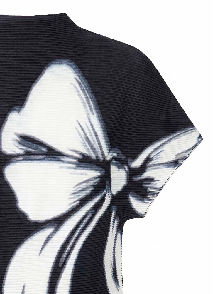 【洗練された通勤の必須アイテム】白黒リボンプリント、程よい凹凸感のあるプリーツブラウス-sosove