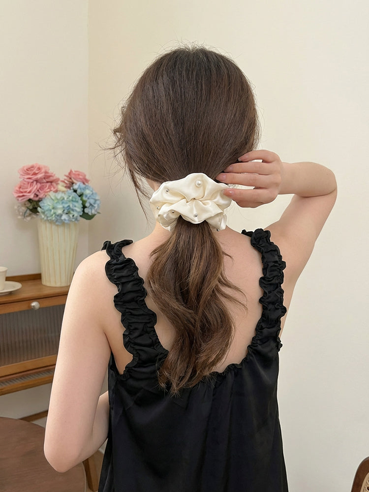 【LINE友だち追加のプレゼントです（非売品）】【パール×スタッズ サテンヘアゴム】ポニーテール お団子ヘア マストアイテム