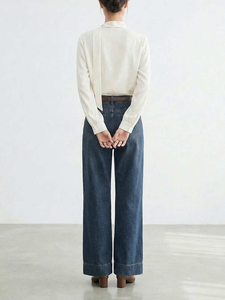 【ハイウエストスリムストレートデニムパンツ】 ハイウエストデザインで低身長さんに最適、 スラッと脚長効果でスタイルアップ"