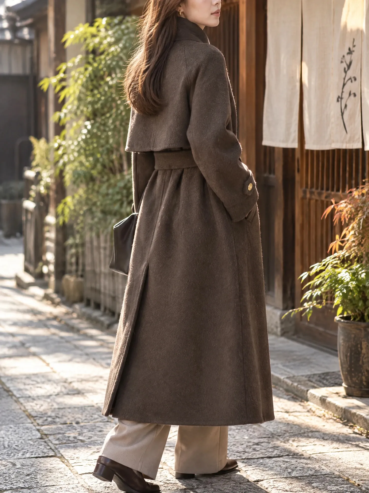 【ウール混ロングコート・秋冬アウター】通勤にも使える上品なデザイン、すっきりとした大人の着こなし