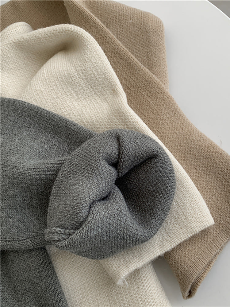 【ゴールドボタンニットショートコート】 品のある優しい雰囲気で、大人の通勤コーデに"