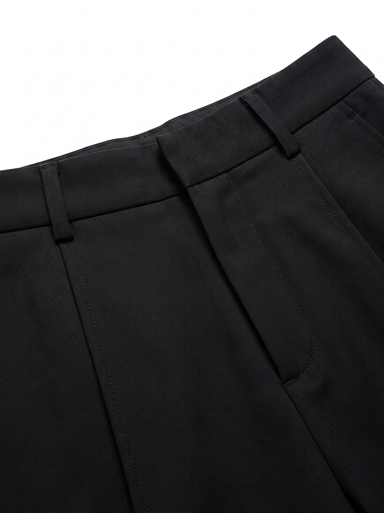【リラックス見えやせ ストレートワイド テーラードパンツ】ハイウエスト＆幅広ベルトでウエストを美しく整え、立体的なコクーンシルエットがヒップ・太もも・脚のラインを自然にカバーします-sosove