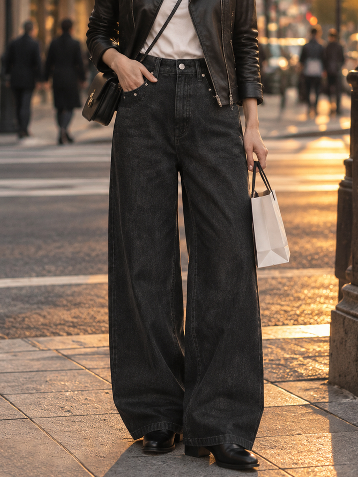 【ウォッシュ加工 ハイウエスト スタッズデザイン ストレートデニムパンツ】