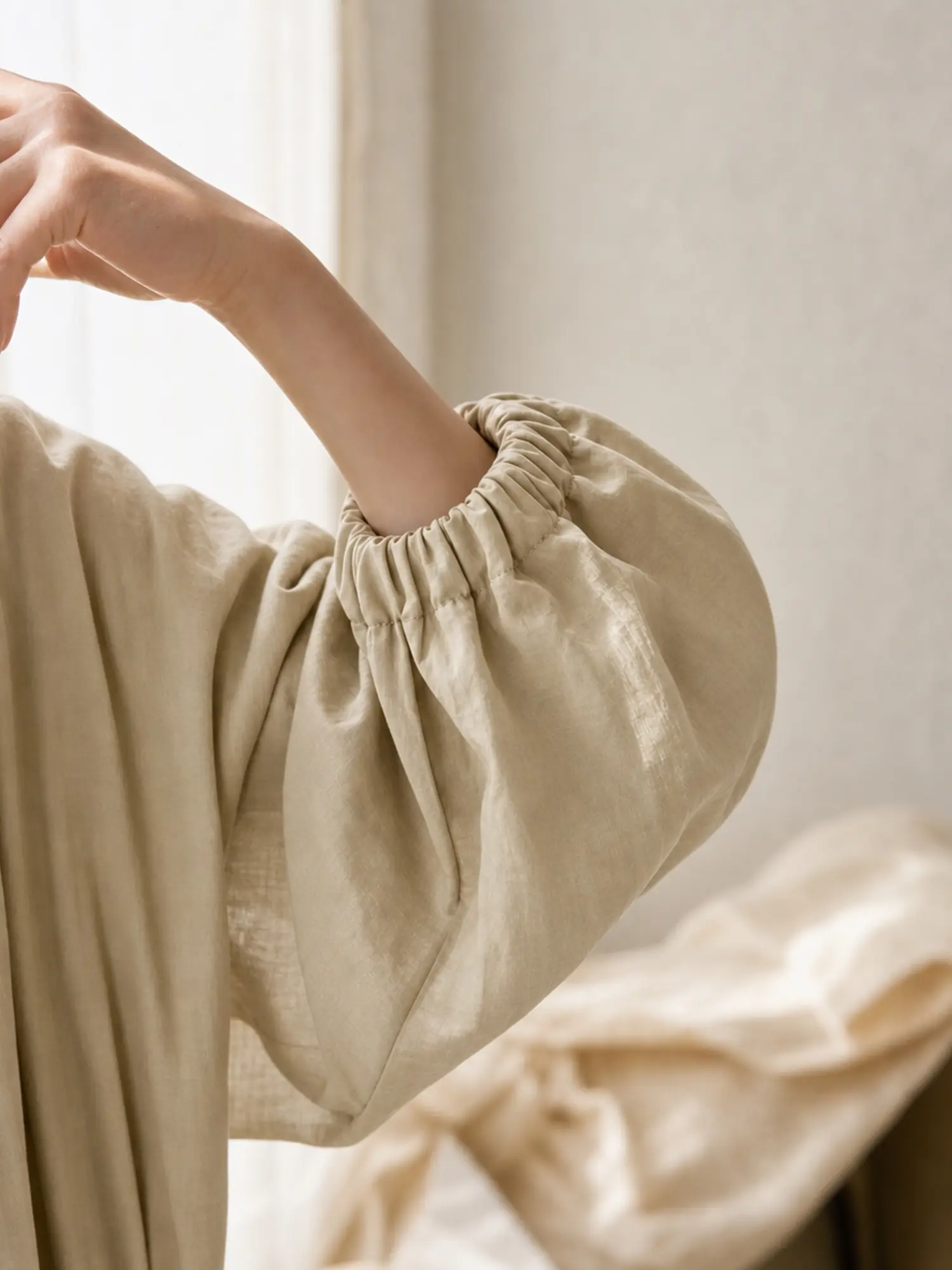 さりげなくこなれたトレンチ風アウター（カジュアル・通勤）