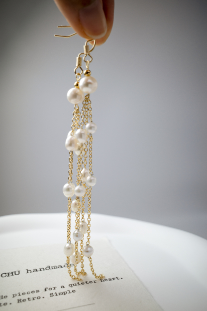 Moon-Flow Vintage Pearl Earrings