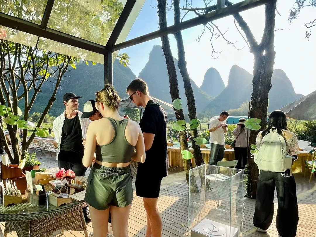 6 Days Guilin - Longsheng - Sanjiang Ethnic Villages - Yangshuo