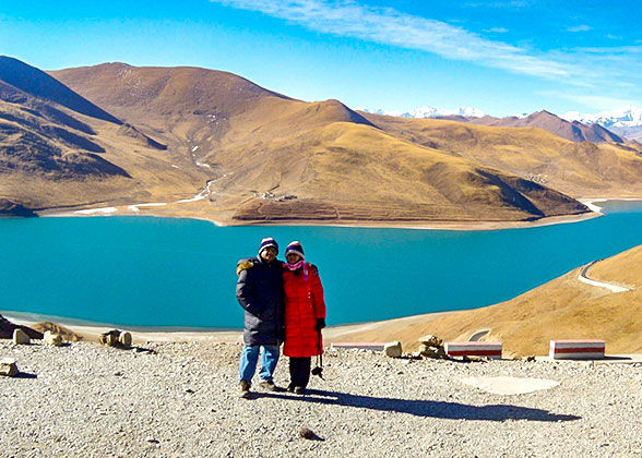 Our Guests at Yamdrok Yumtso Lake